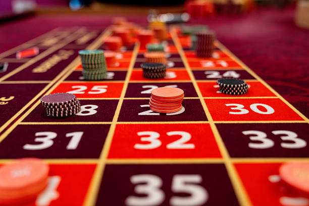 cm8888 app showing live football markets and live dealer tables